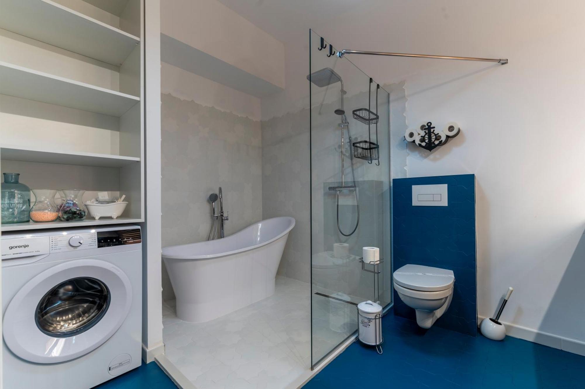 Luxurious Apartment In Old Town - Ultra Central Брашов Екстериор снимка