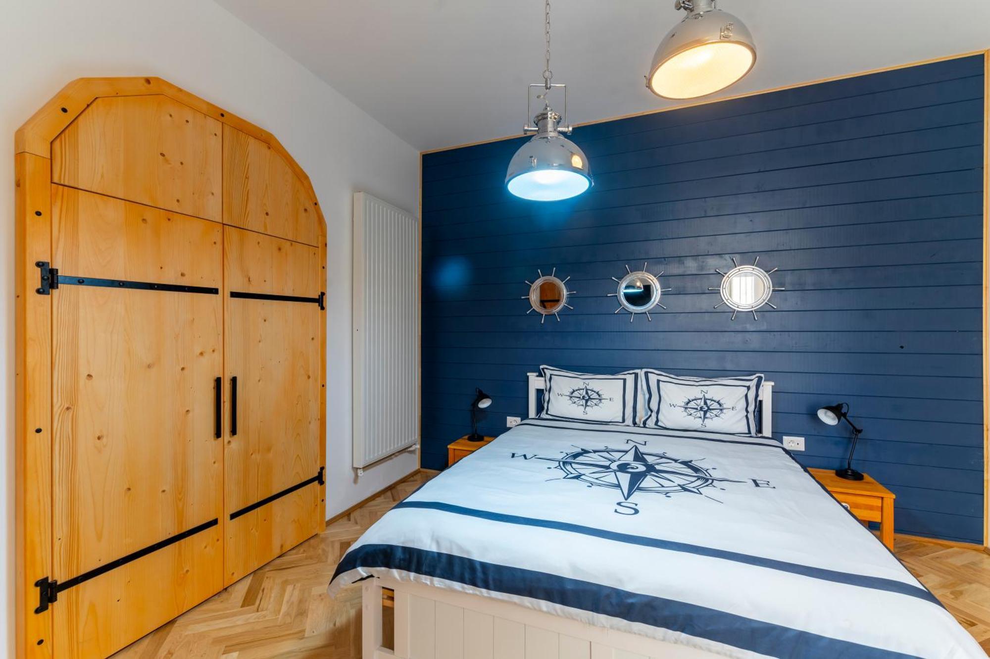 Luxurious Apartment In Old Town - Ultra Central Брашов Екстериор снимка