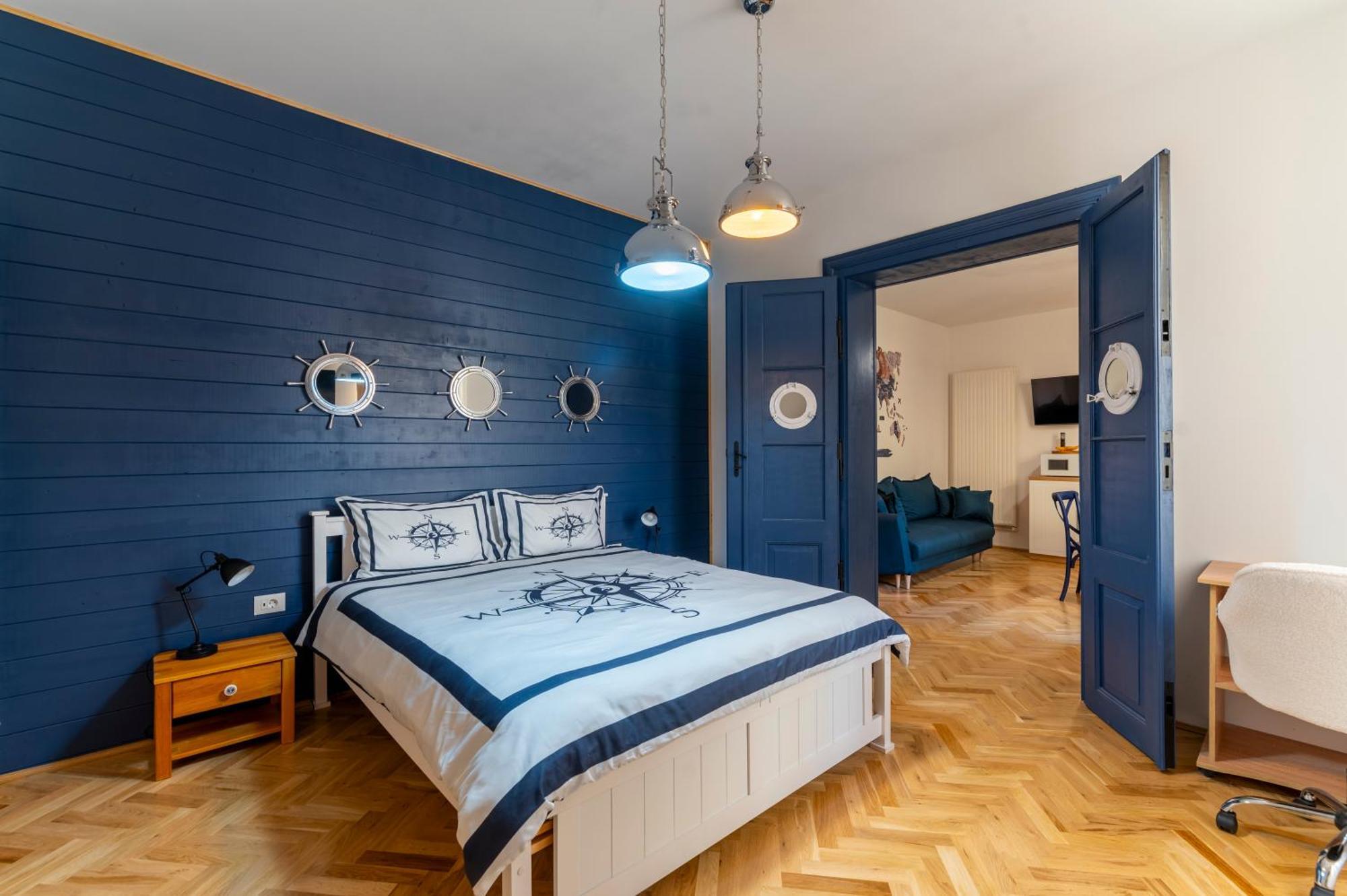 Luxurious Apartment In Old Town - Ultra Central Брашов Екстериор снимка