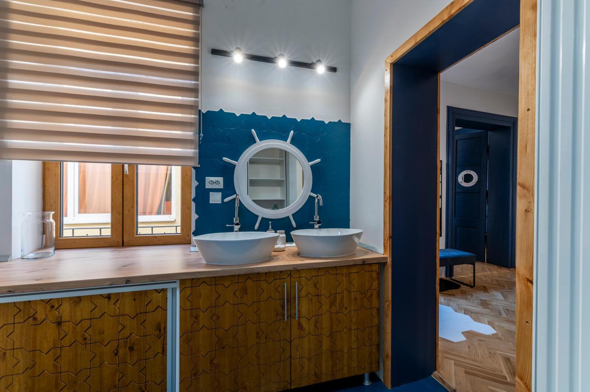 Luxurious Apartment In Old Town - Ultra Central Брашов Екстериор снимка
